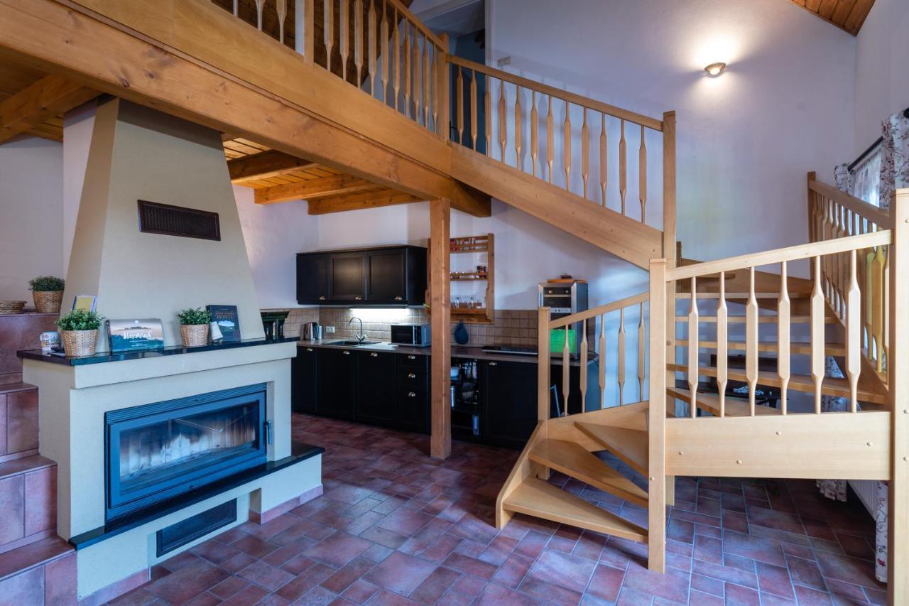 Farmaobeckov Sk Apartment Luaran gambar